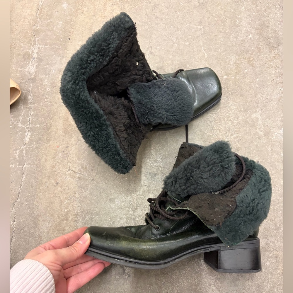 Vintage 90s‎ genuine leather lace up Women's Green Shearling Lined Boots